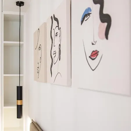 Luxury Chic Retreat Apartment
